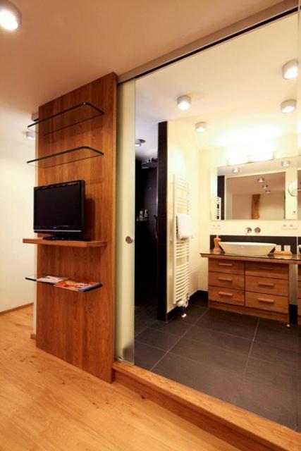 Deluxe Double Room with Balcony,1638474044:JPEG